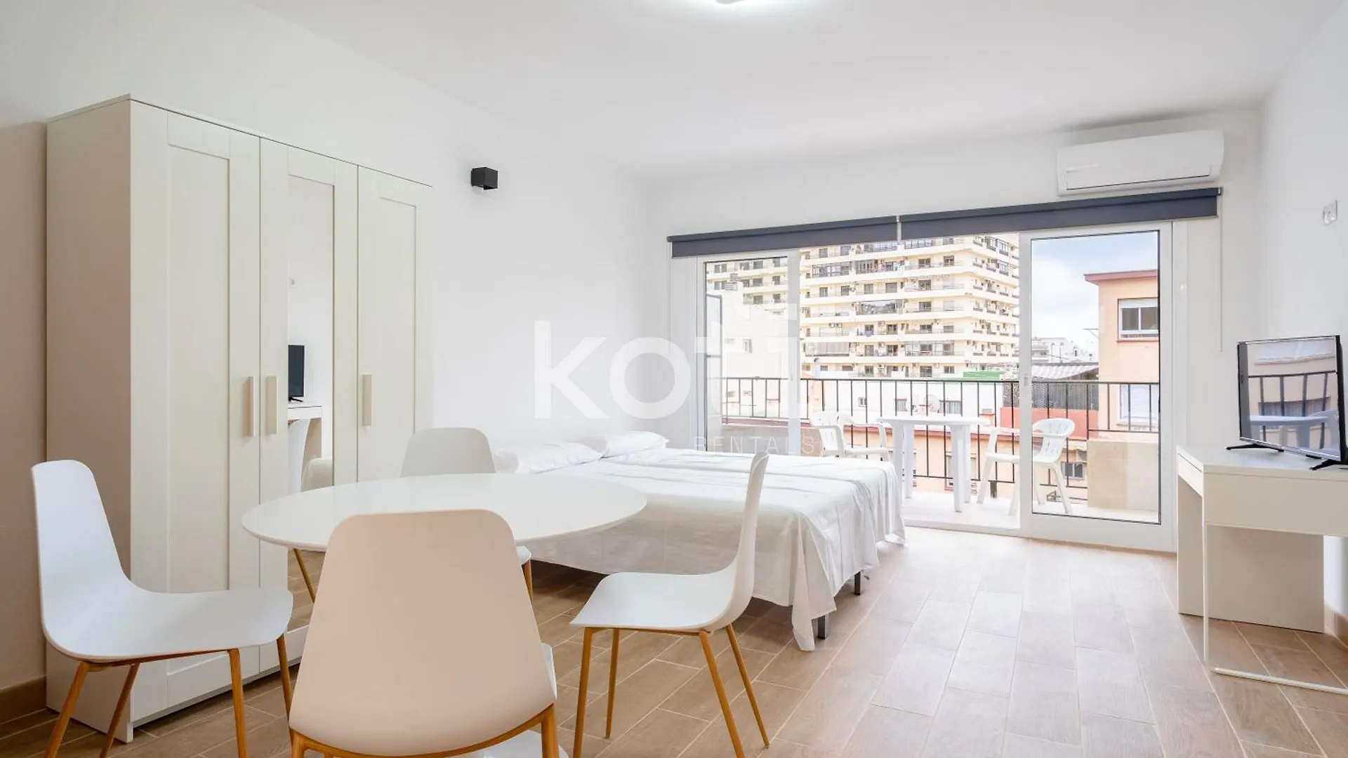Koti Rentals - Benavente Loft Fuengirola