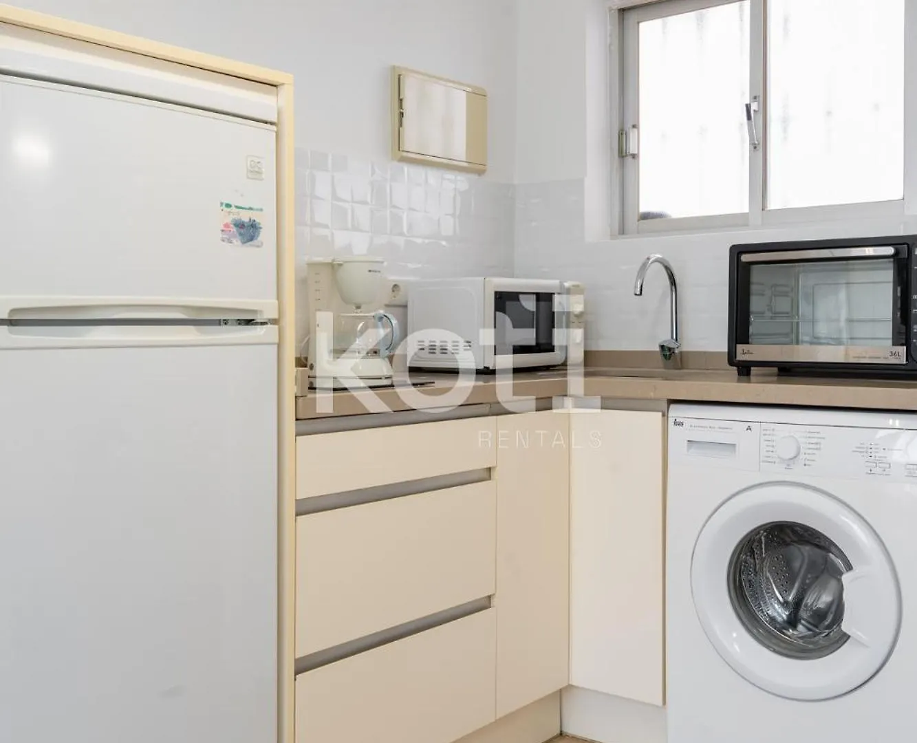 Koti Rentals - Benavente Loft فوينخيرولا