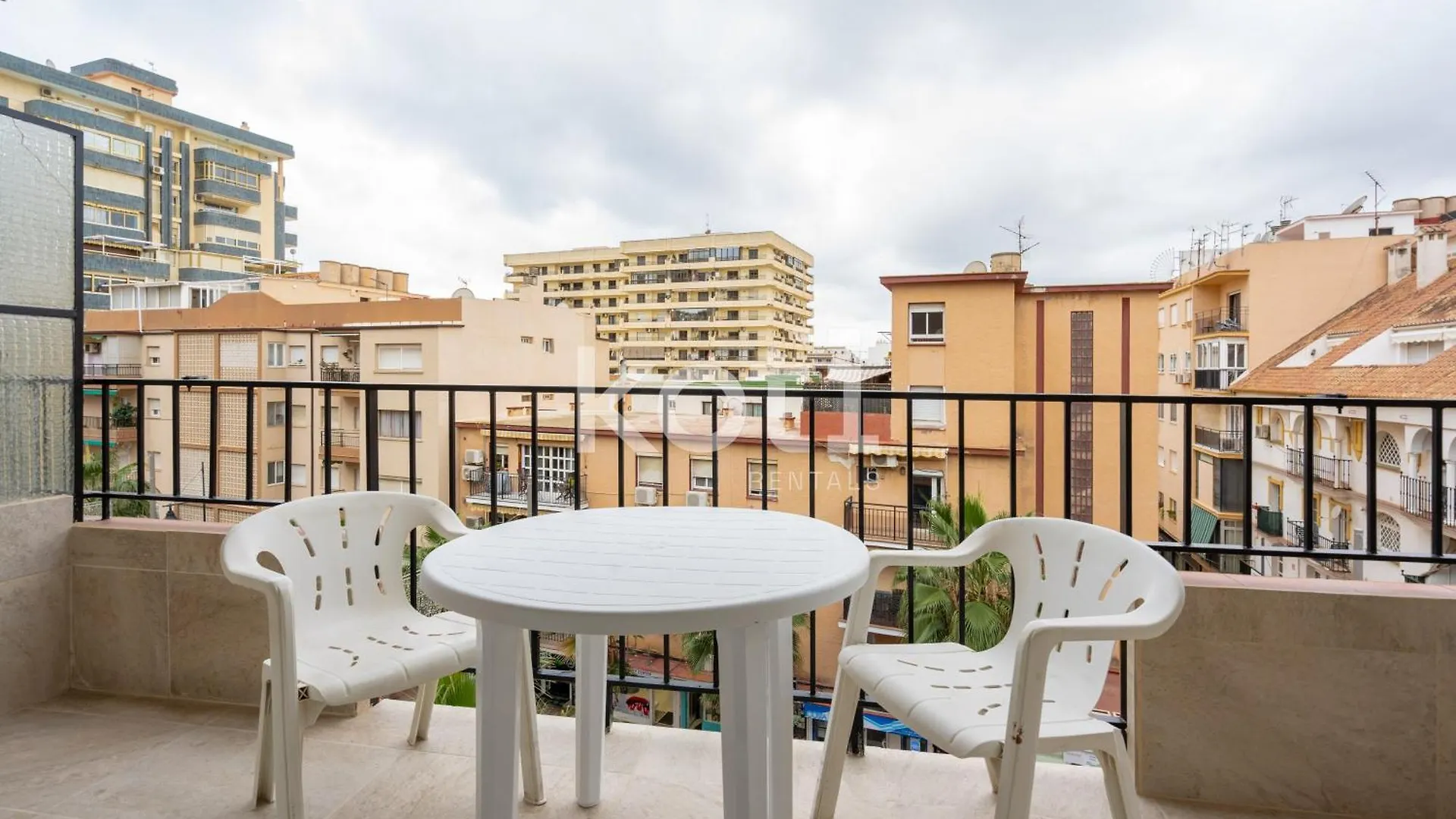 شقة Koti Rentals - Benavente Loft فوينخيرولا